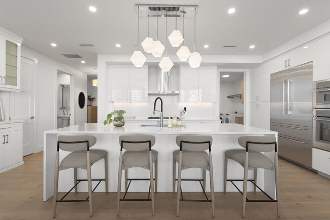 Photo - 2425 Peachtree Rd NE