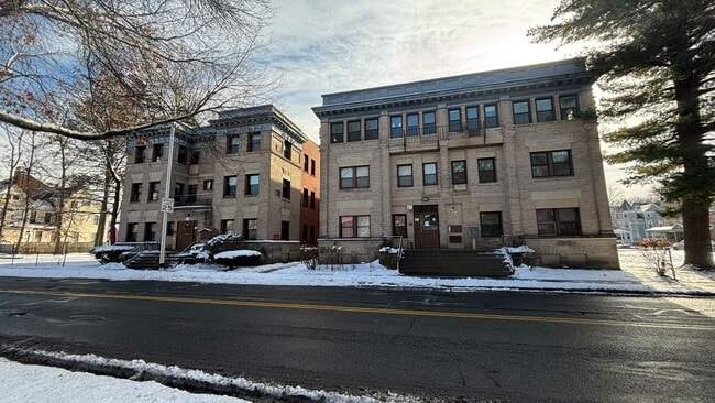 Building Photo - 4 Bedrooms 1.5 Bath Apartment with Heat and Hot Water Included! Unit 1083-2R