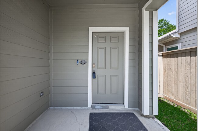 Photo - 14128 Upper Gardenia Ln
