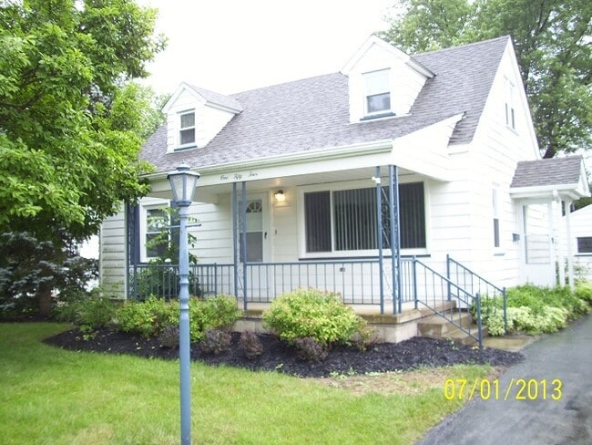 Building Photo - 154 S Kimberly