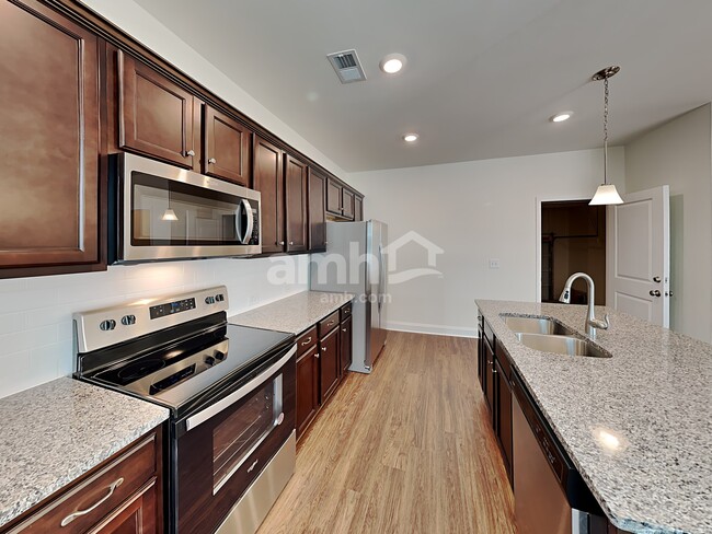 Photo - 6188 Bridlewood Ln