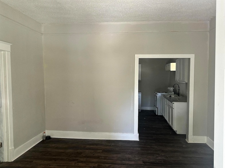Photo - 765 Grand St