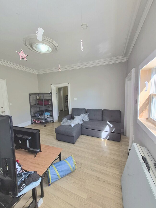 Photo - 145 Orange St Unit 2