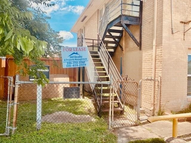 Photo - 1602 Henninger St Unidad 1/2