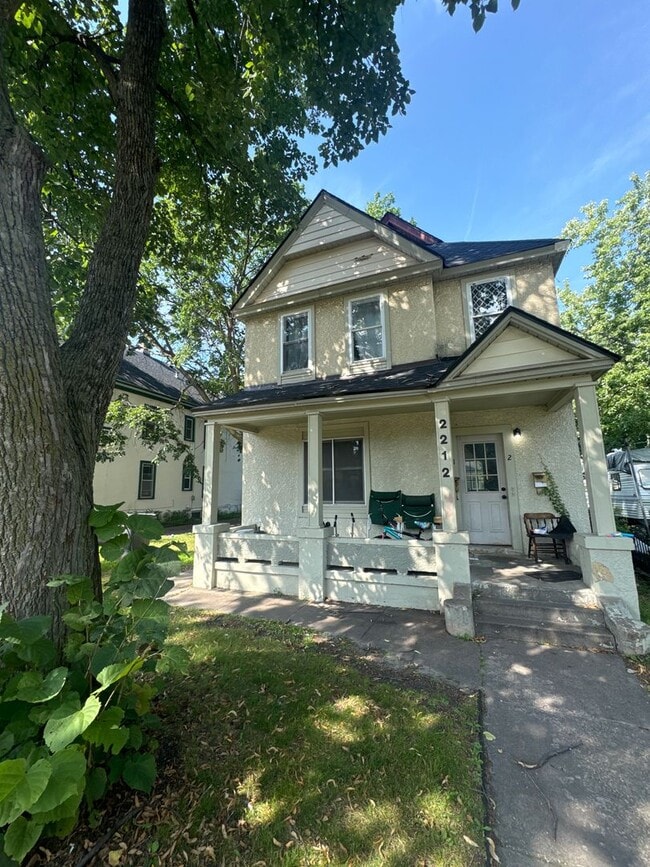Building Photo - 2212 6th St NE Unit 2212 6th Street NE: -1 Rental