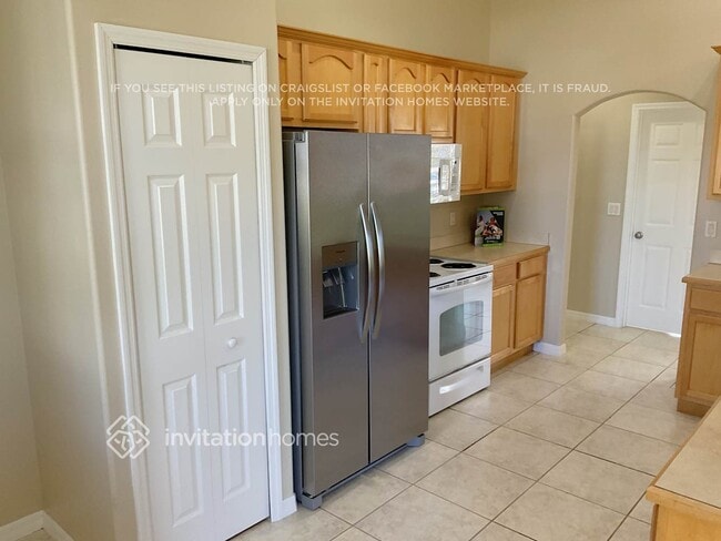 Photo - 757 Cleaves St SE