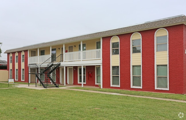 Photo - Sunshine Village Apartments