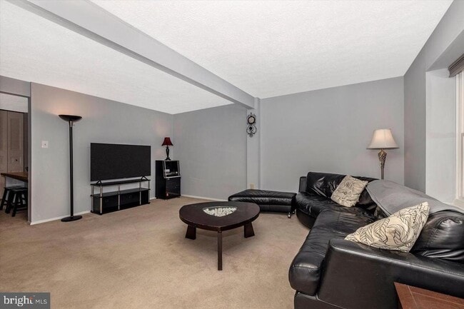 Photo - 1780 Hillmeade Square