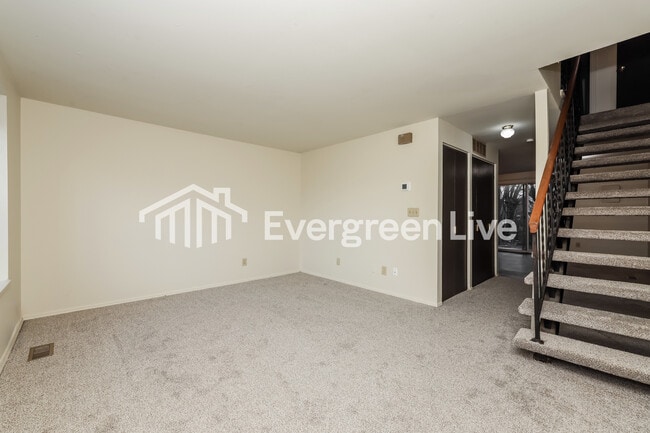 Photo - 7532 Mt Whitney