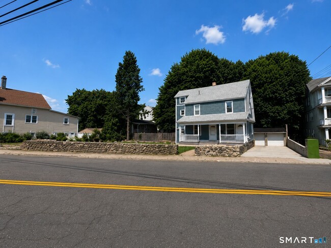 Photo - 893 Highland Ave