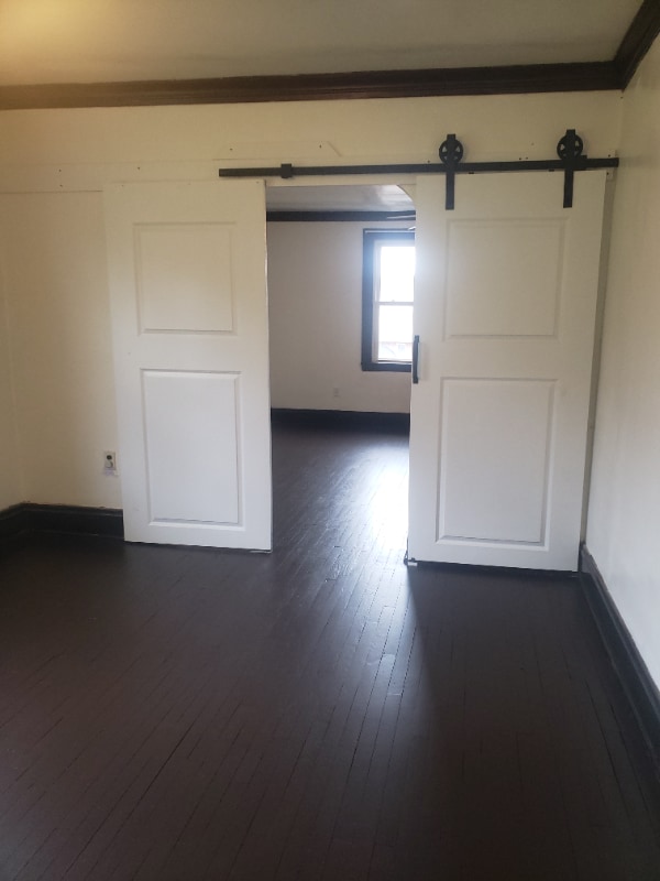 414 Glenwood Dr 2nd Fl