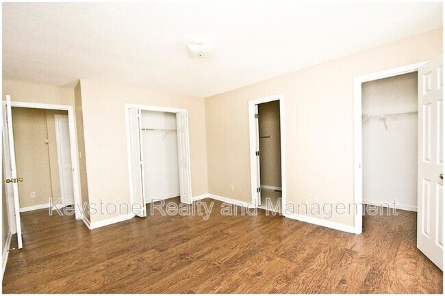 Photo - 1770 Crestview Dr