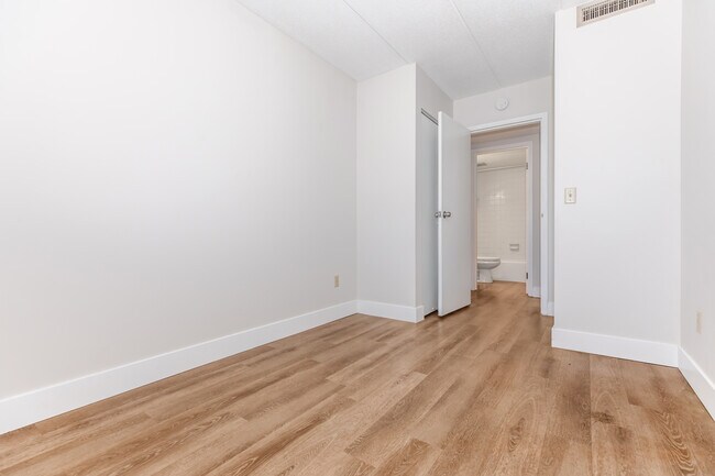 Andrew Apartments