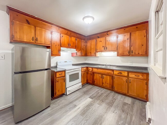 Photo - 305 S 9th Ave