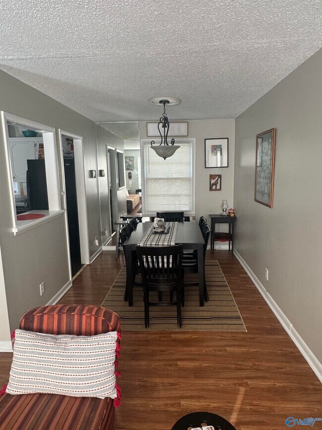 3813 NW Millbrae Dr
