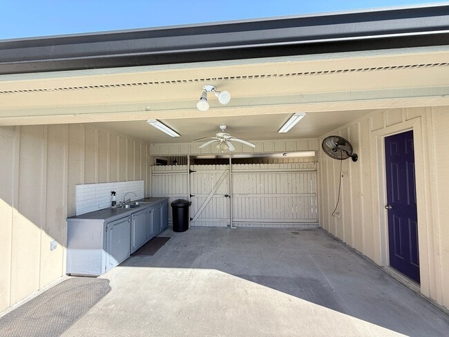 Photo - House For Rent with Pool