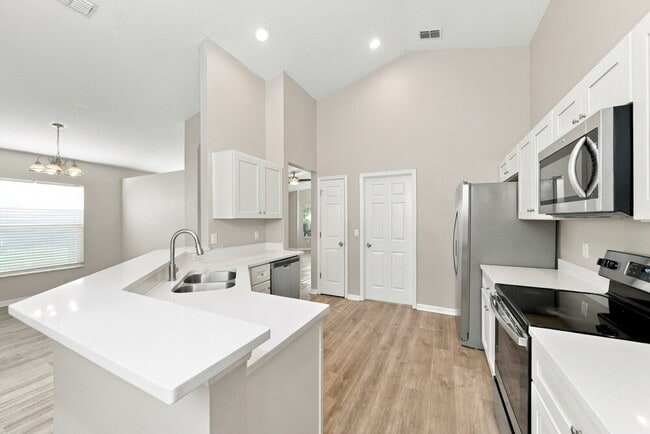 813 Rogers Ct
