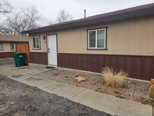 715 S Laguna Ave Unidad B