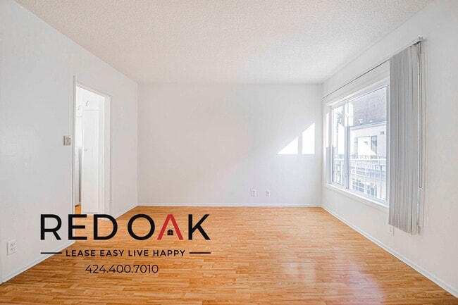 Building Photo - 439 S Catalina St Unit 14