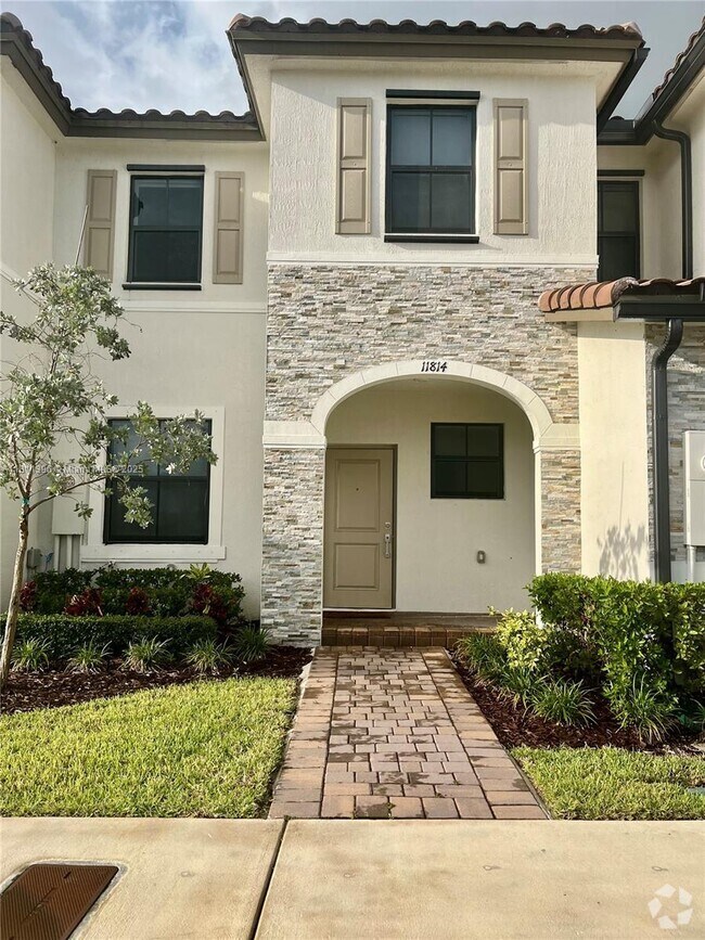 Building Photo - 11814 SW 246th Ln Rental