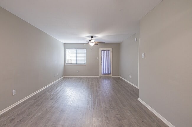 Photo - 6210 Lone Prairie Way