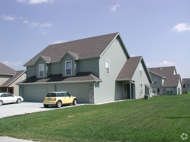 Building Photo - 1014 Augusta Ln Rental