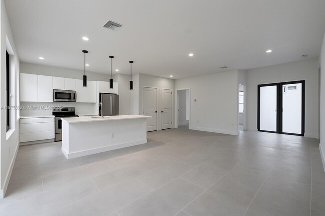 Building Photo - 3313 67th St W Rental