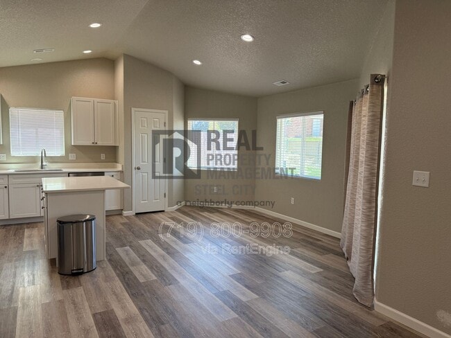 Photo - 155 S Stardust Cir