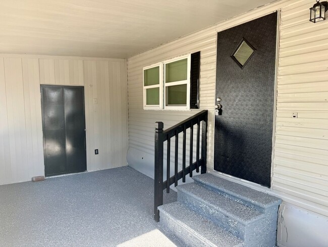 Photo - 7213 Harney Rd Unit 2