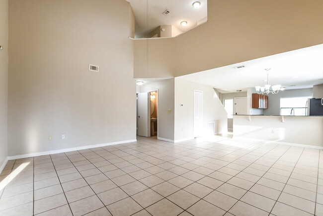Photo - 116 Whitehall Way