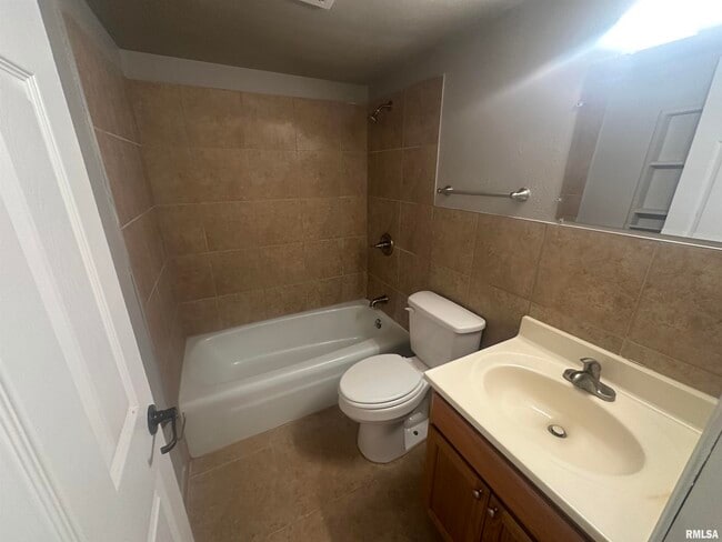 Photo - 2979 W Cannes Dr Unit 36
