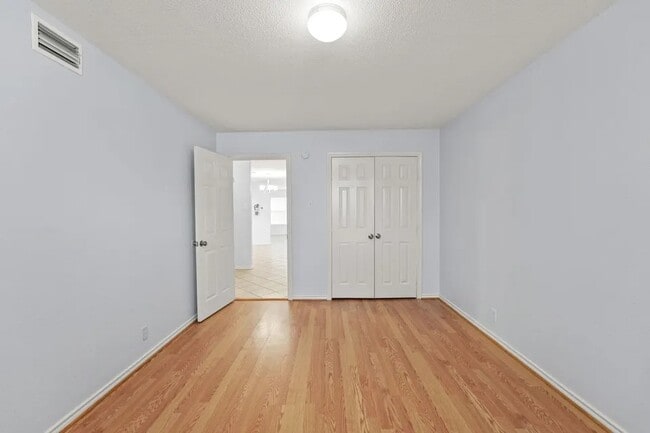 Photo - 10911 Marchant Cir Unit 10911