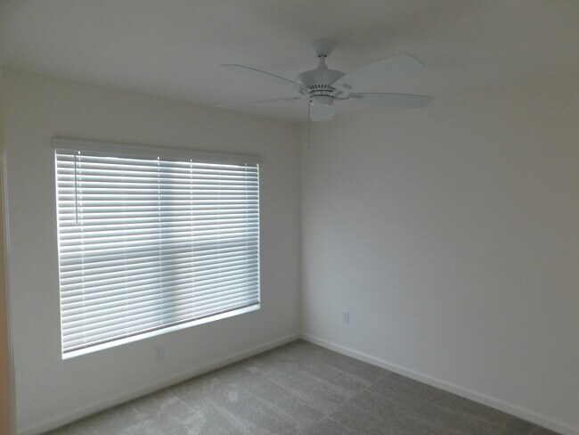 Photo - 1622 Rowell St