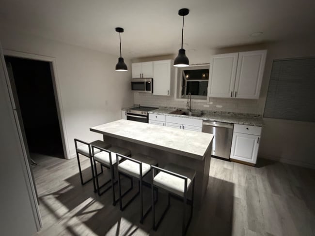 Photo - 1000 Flint Way