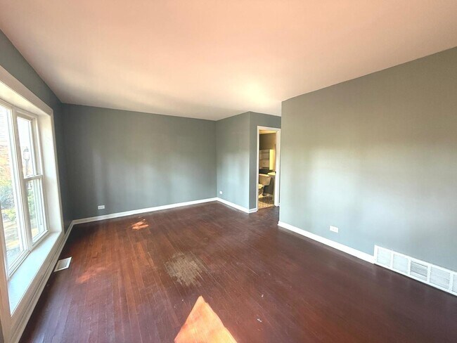3023 Jamestown Ct