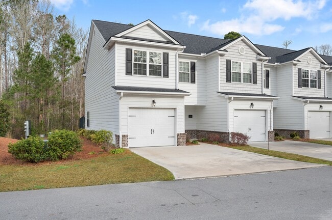 Harris Trail - Harris Trail Apartments