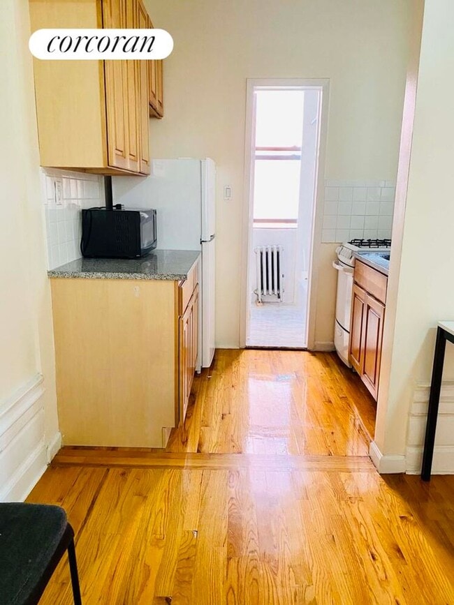 Photo - 529 W 150th St