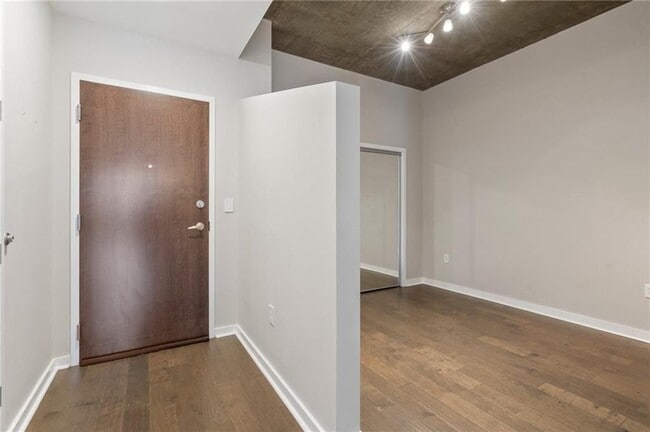 Photo - 855 Peachtree St NE