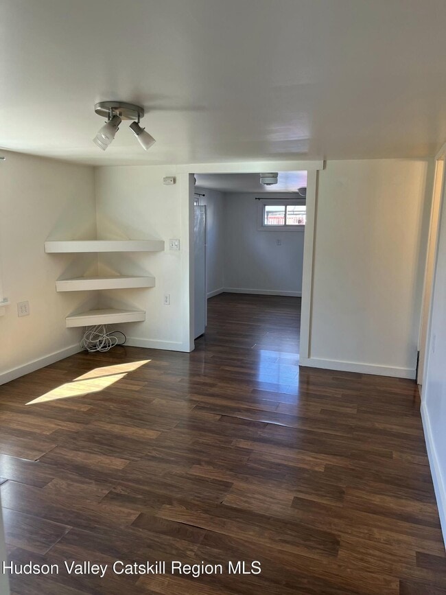 Photo - 48 Plattekill Dr