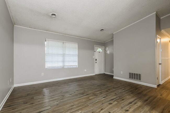 Photo - 8450 N Pond Dr