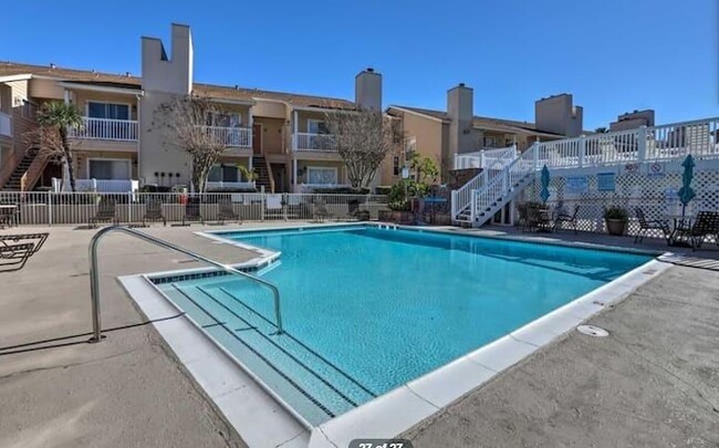 Building Photo - 3506 Cove View Blvd Unit 1312 Rental