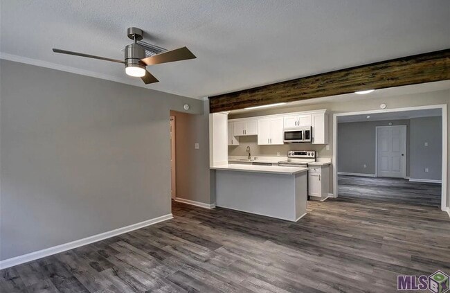 Photo - 1351 N Woodcrest Ave