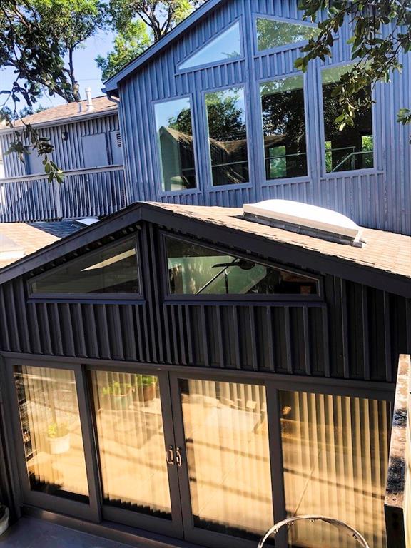 Photo - 2809 Dyer St