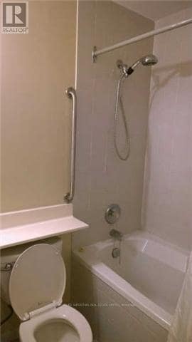 Photo - 555 Yonge St Unit 301