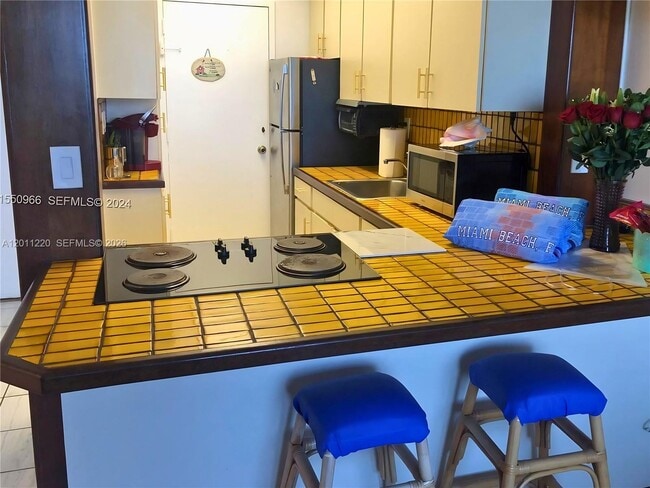 Photo - 2899 Collins Ave Unidad 905
