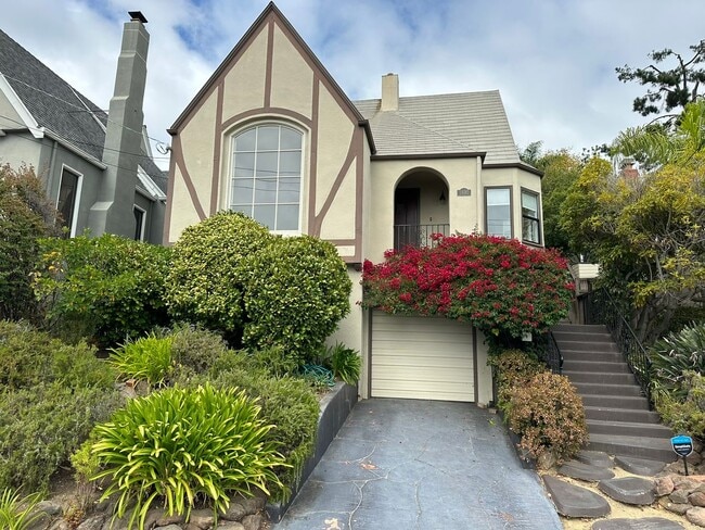 Building Photo - Oakmore Tudor with Large Backyard and Deck