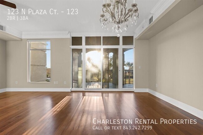 Photo - 123 N Plaza Ct