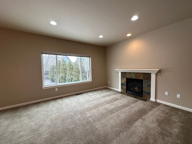 Photo - Inviting 4 Bedroom Home with Spacious Layo...