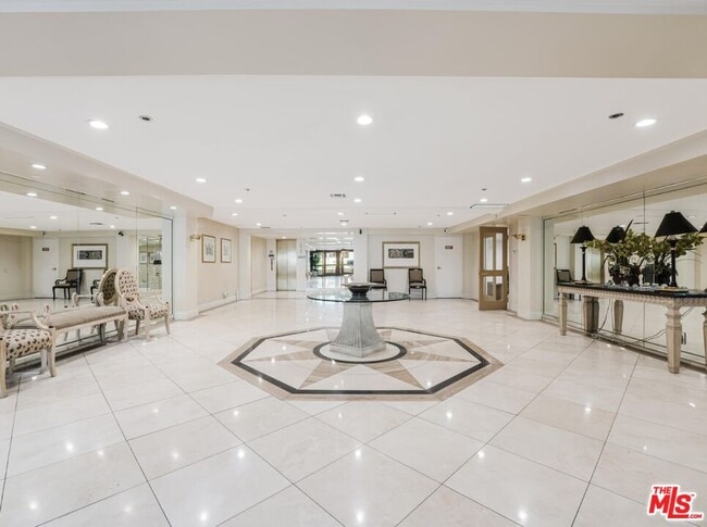 Photo - 441 N Oakhurst Dr Unit 203