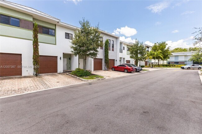Photo - 4444 NW 9th St.